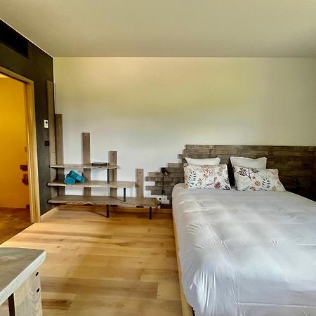 Hotel En Tilleul Pont-du-Navoy Екстериор снимка